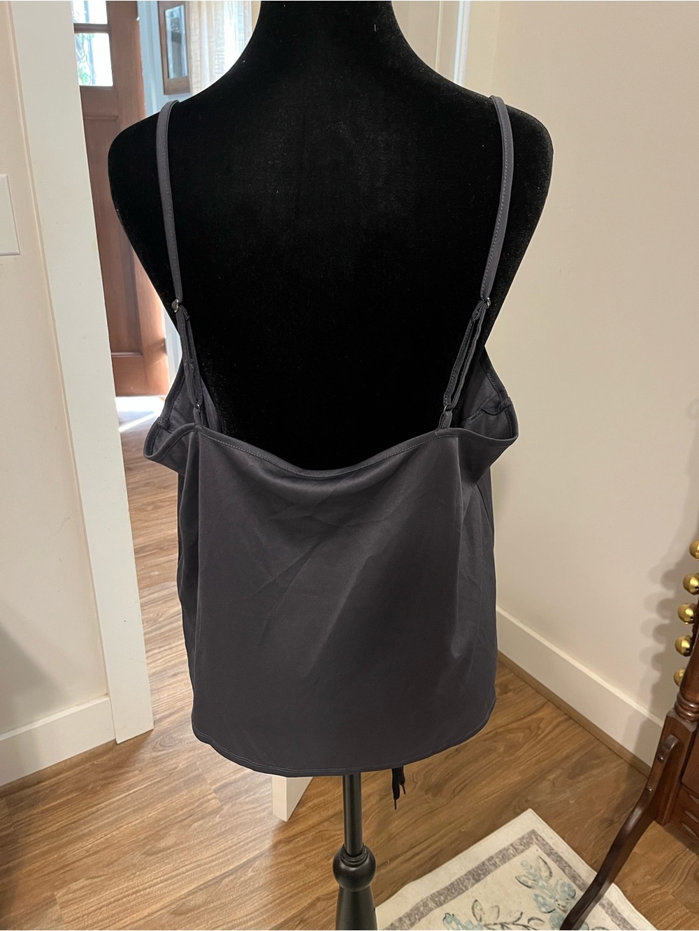 Lucky Brand Sheer Embroidered Gray Floral Overlay Top Size XL - Picture 12 of 16